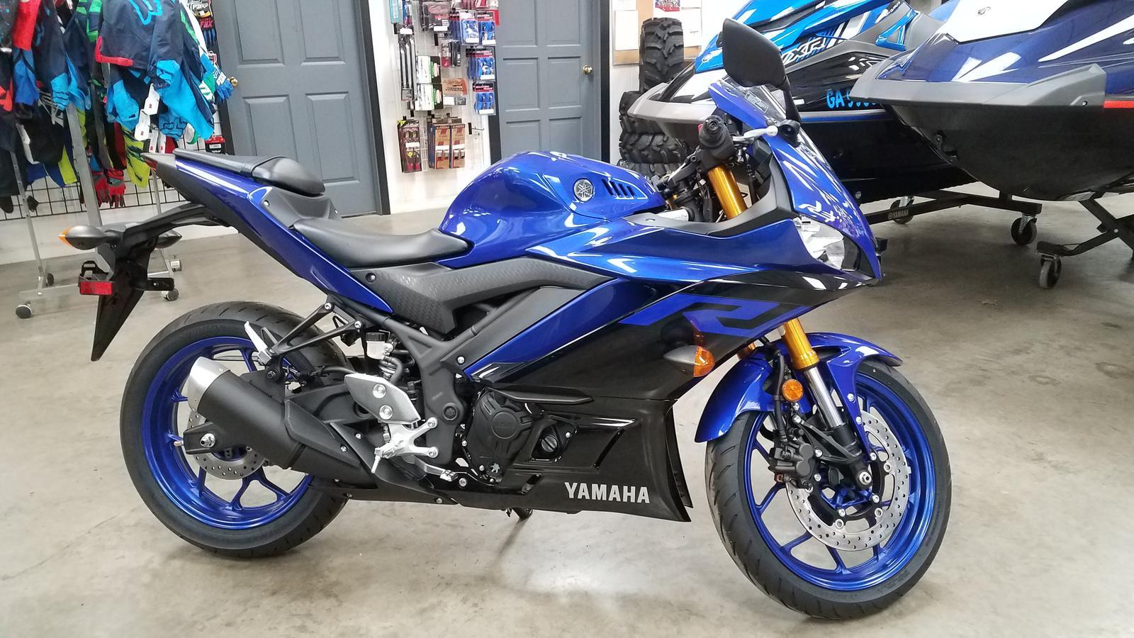 Yamaha YZF R3 Blue