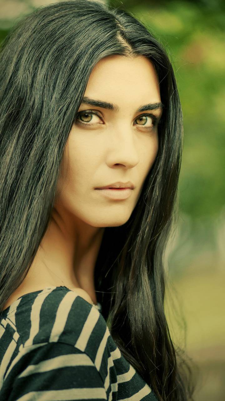 Tuba Büyüküstün Wallpapers - Wallpaper Cave