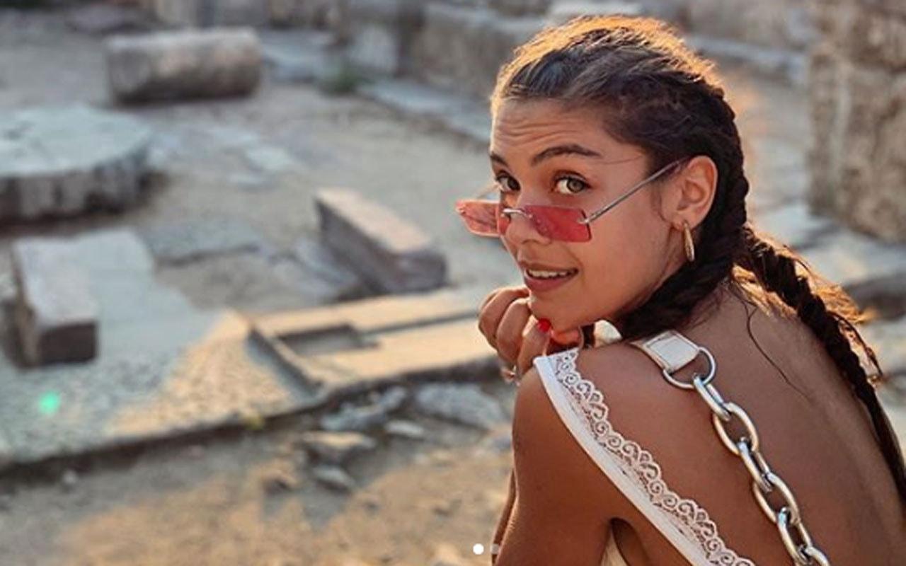 Canevim'in Ceylan'ı Biran Damla Yılmaz'ın tekne pozları