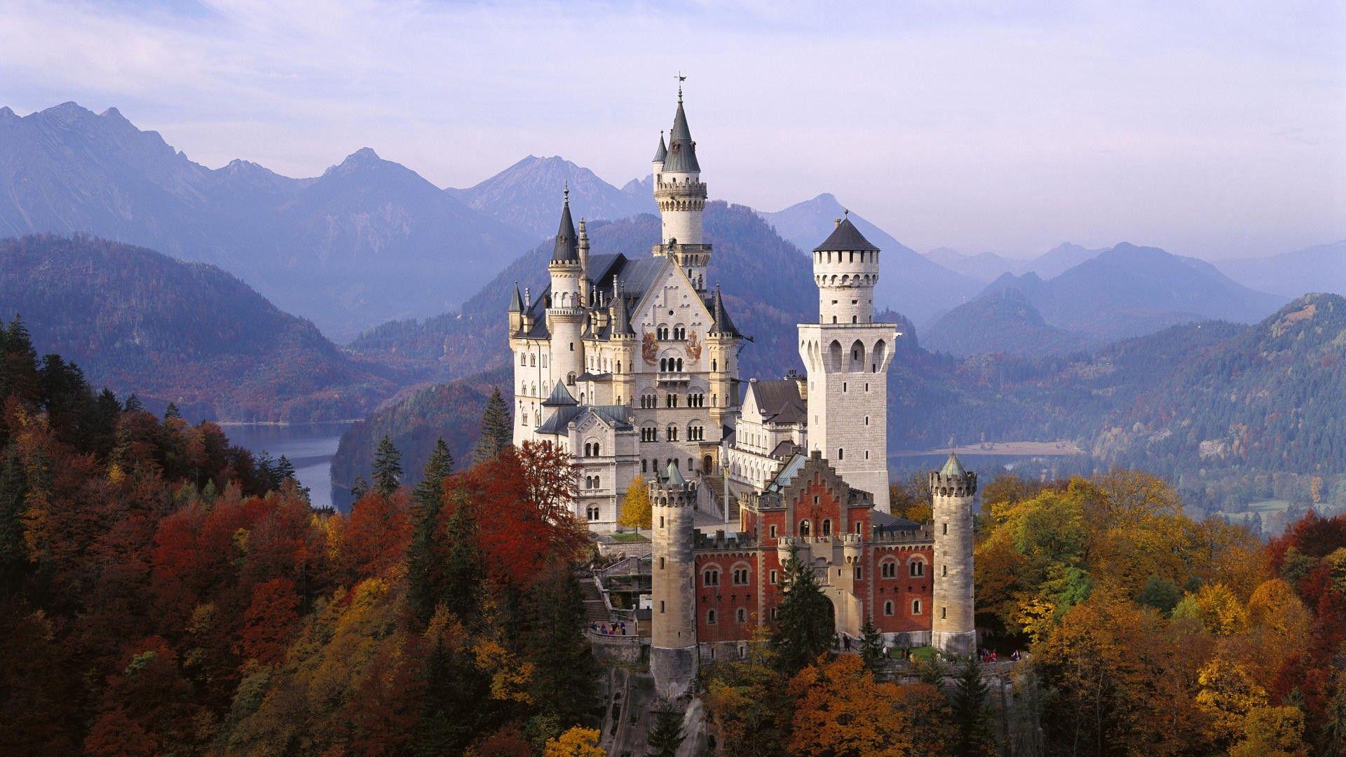 Autumn Neuschwanstein Castle Germany Wallpaper. HD Wallpaper