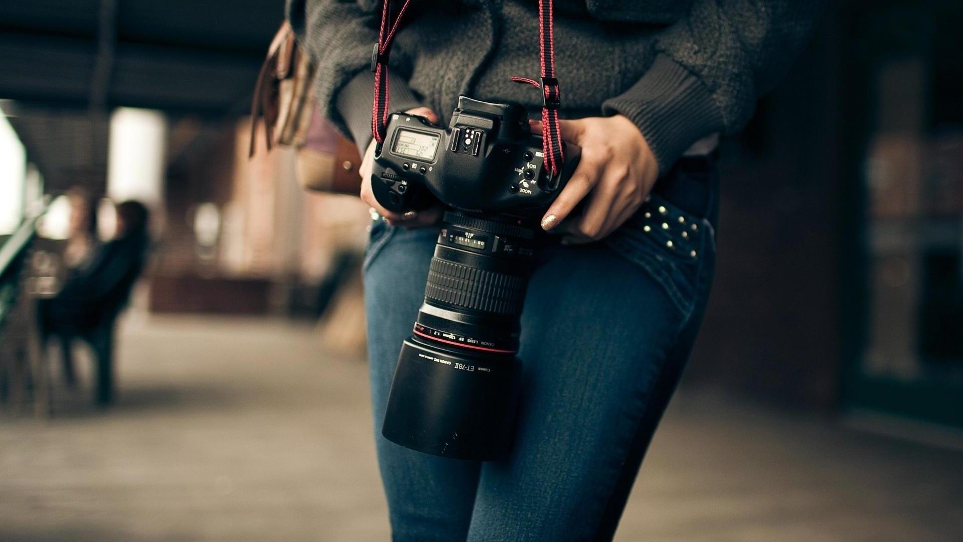 Girl and camera. HD wallpaper for Android