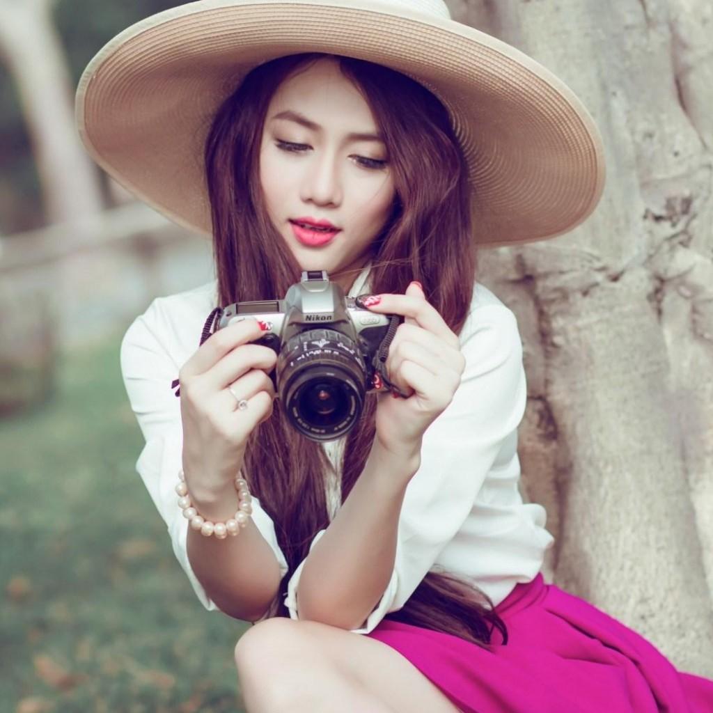 Lovely Asian Girl Camera Nikon iPad Wallpaper Free Download