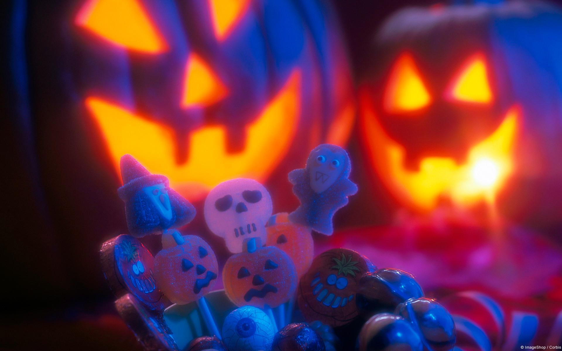 Halloween Candy Wallpaper