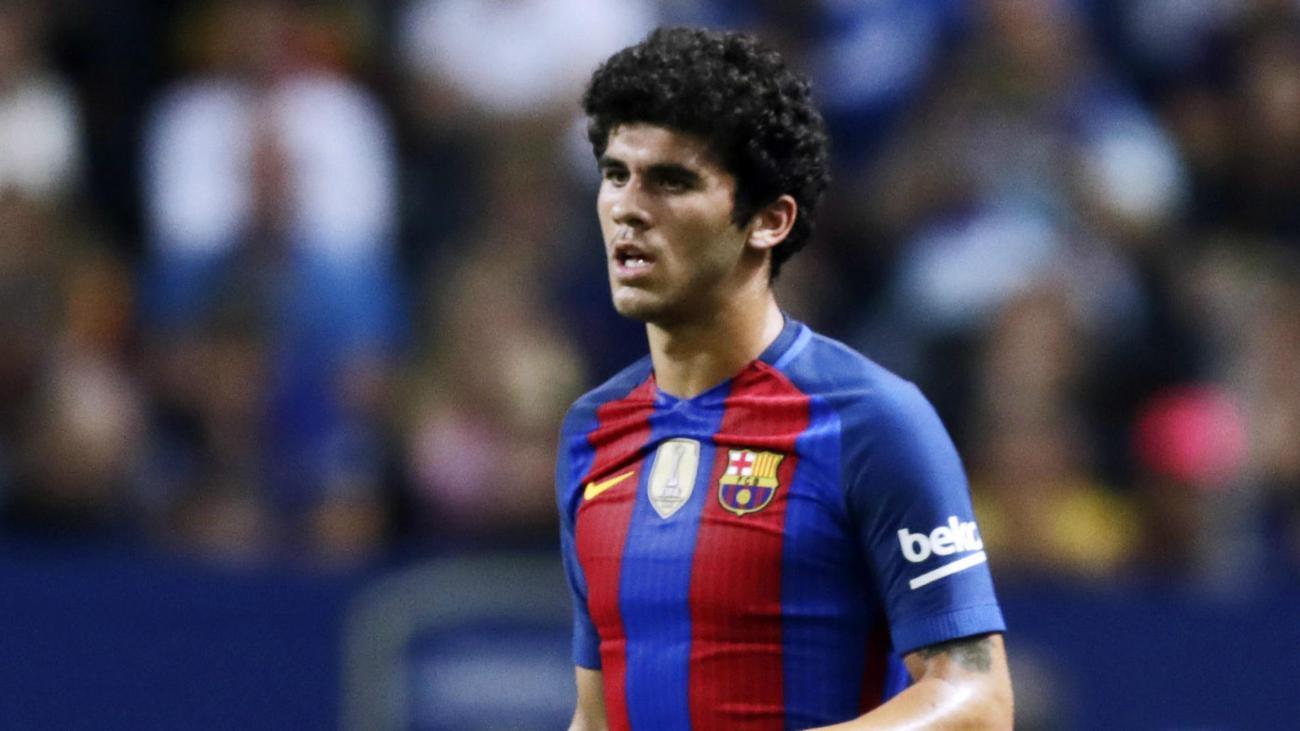 Carles Alena Agrees New Barcelona Contract