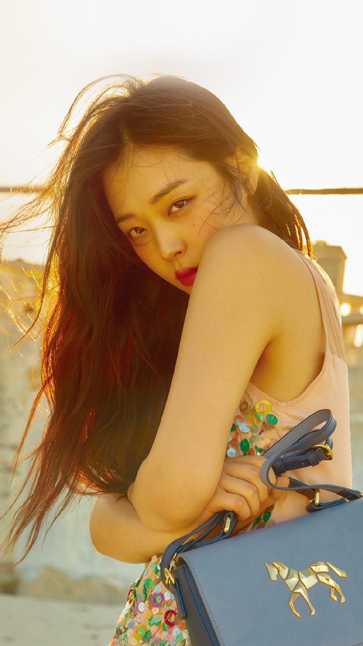 iPhone 8 wallpaper. sulli girl