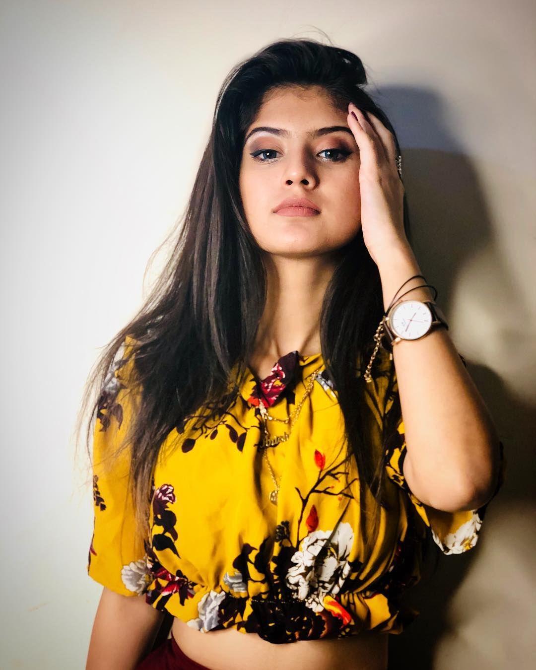 Arishfa Arishfa Khan GIF - Arishfa Arishfa Khan Actor - Discover & Share  GIFs