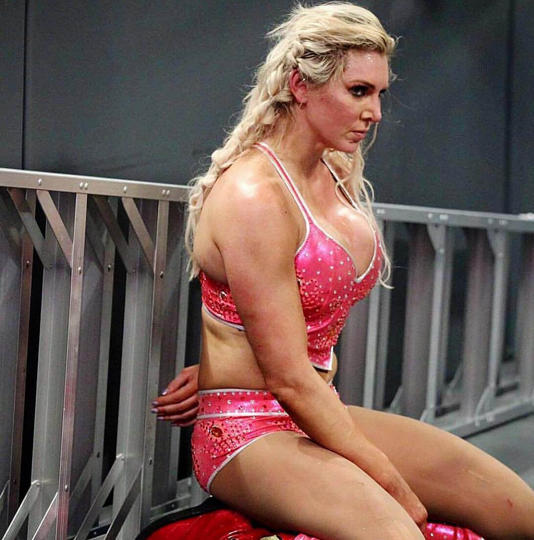 49 Hot Pictures Of Charlotte Flair Which Will Make Your Day.