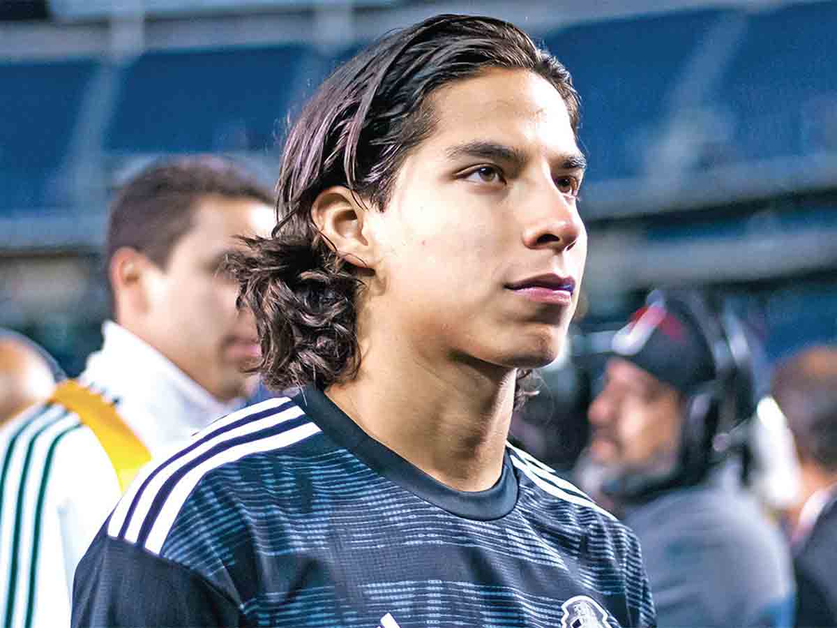 Diego Lainez football mexican real betis winger HD phone wallpaper   Peakpx