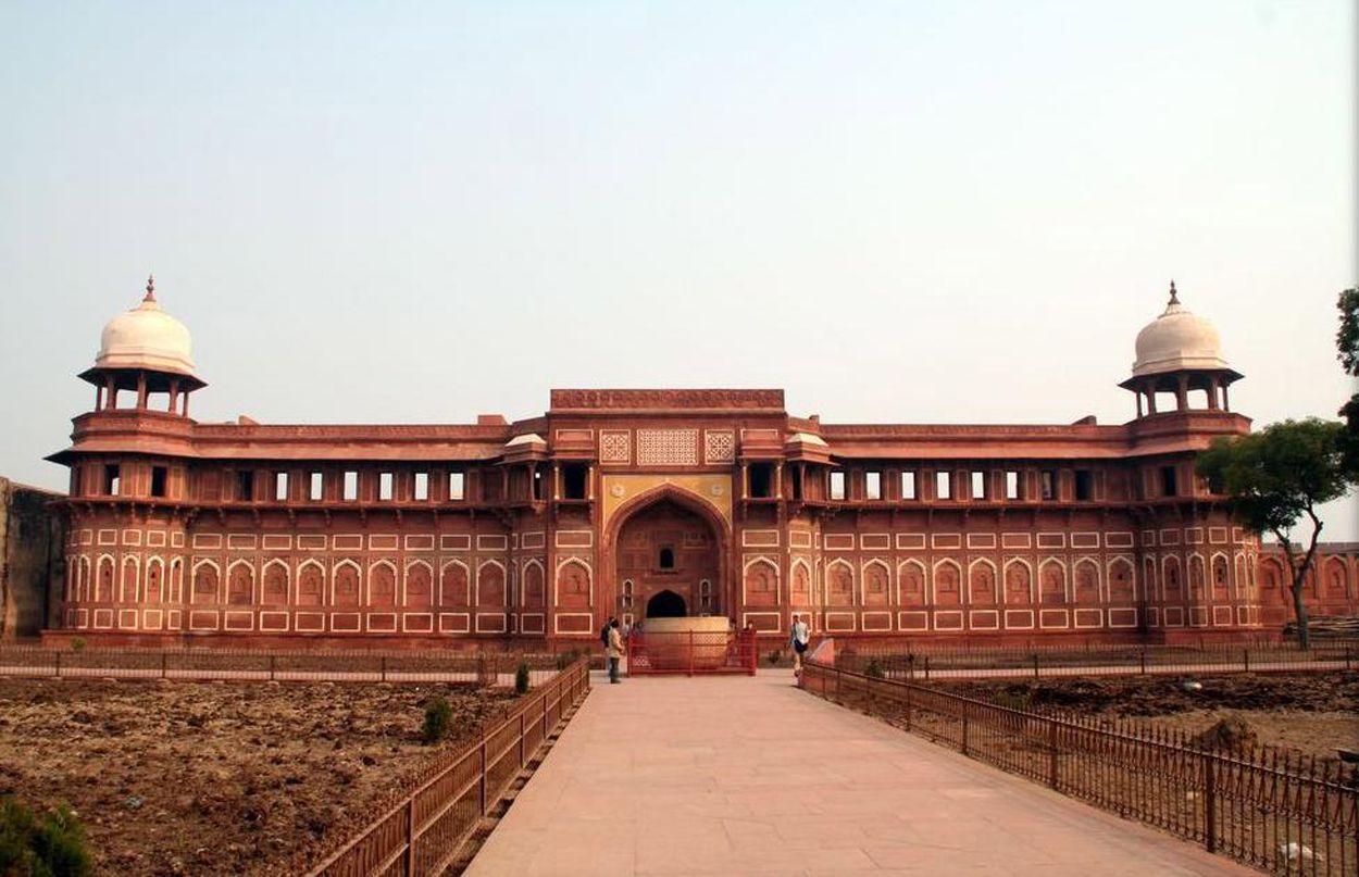 Download free Agra Fort Famous Place of India desktop