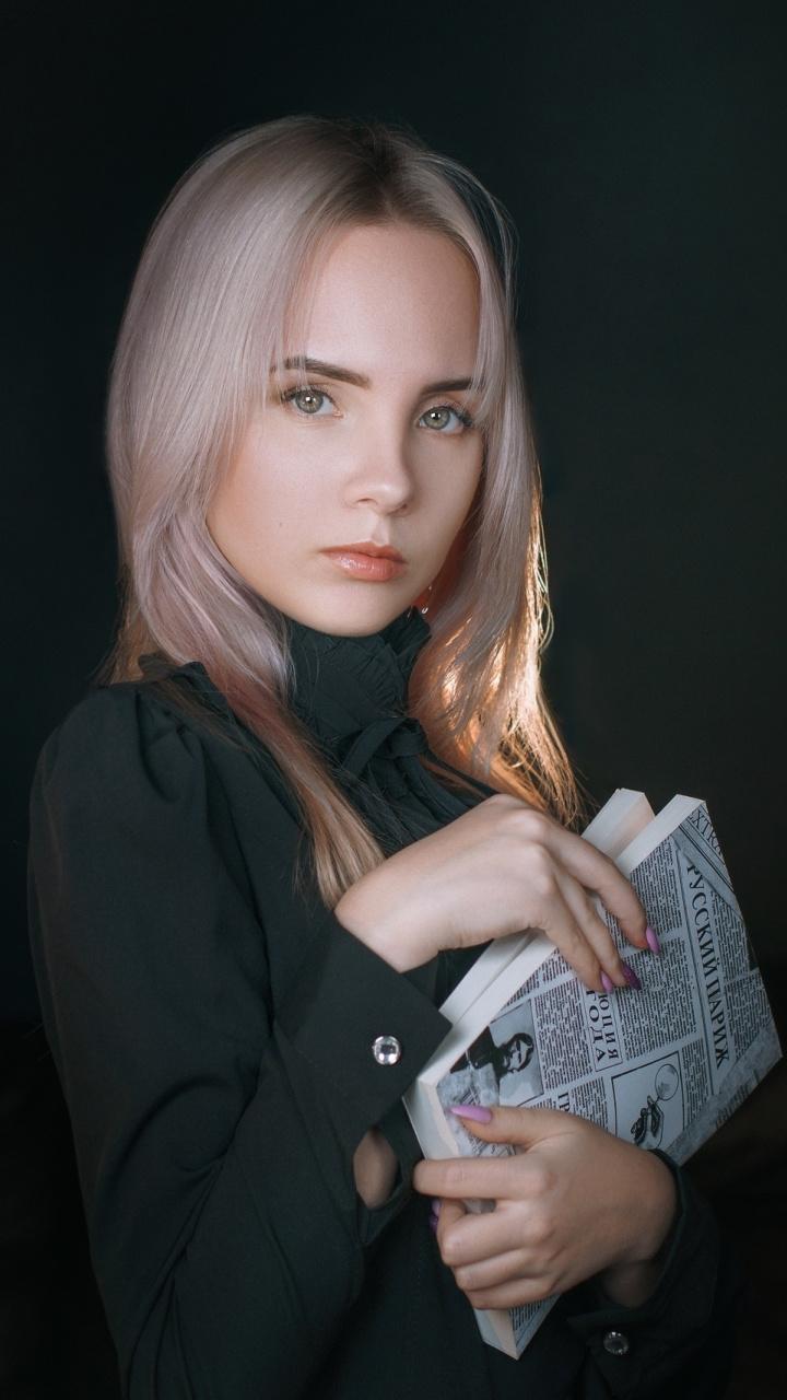 Download 720x1280 wallpaper white hair, colored, girl model