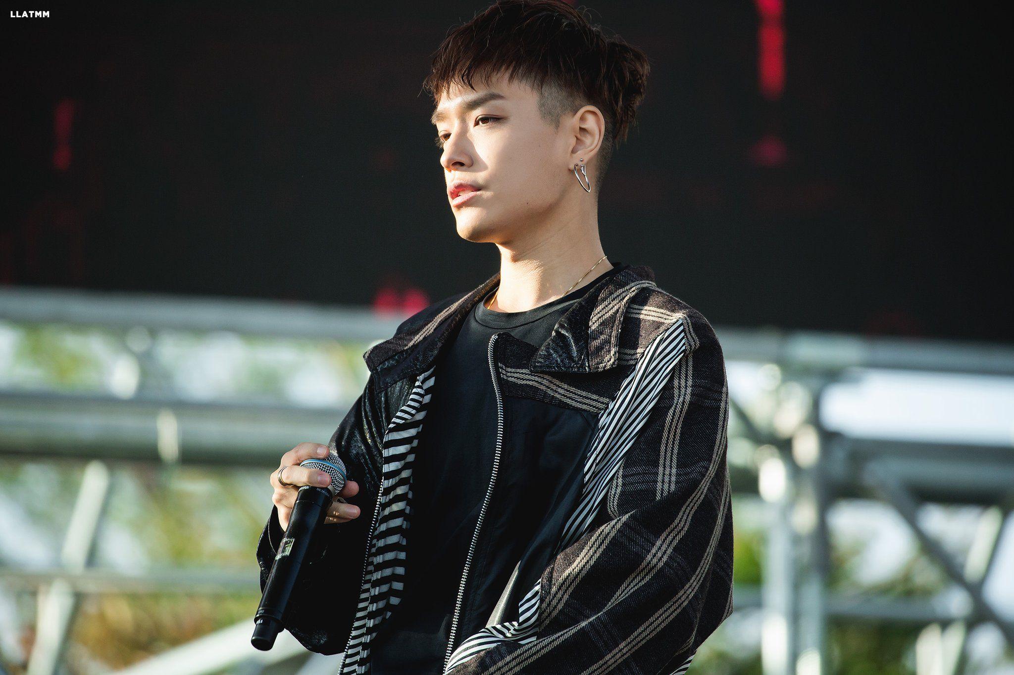 Simon dominic. Саймон Доминик. Simon Dominic khh. Simon Dominic фотосессия. Саймон Доминик 2022.