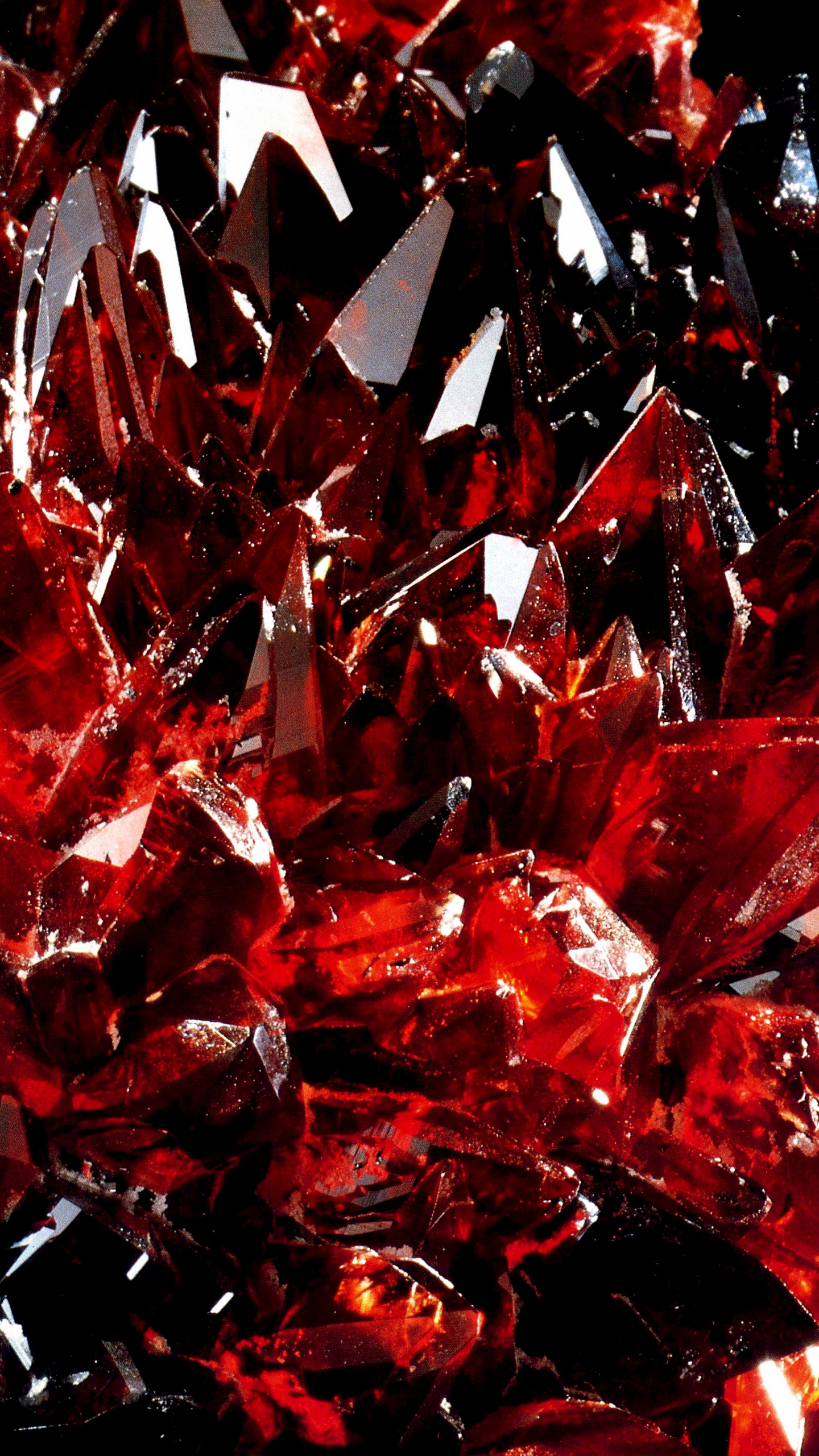 Download wallpaper 1440x2560 crystals, stones, red, ribbed