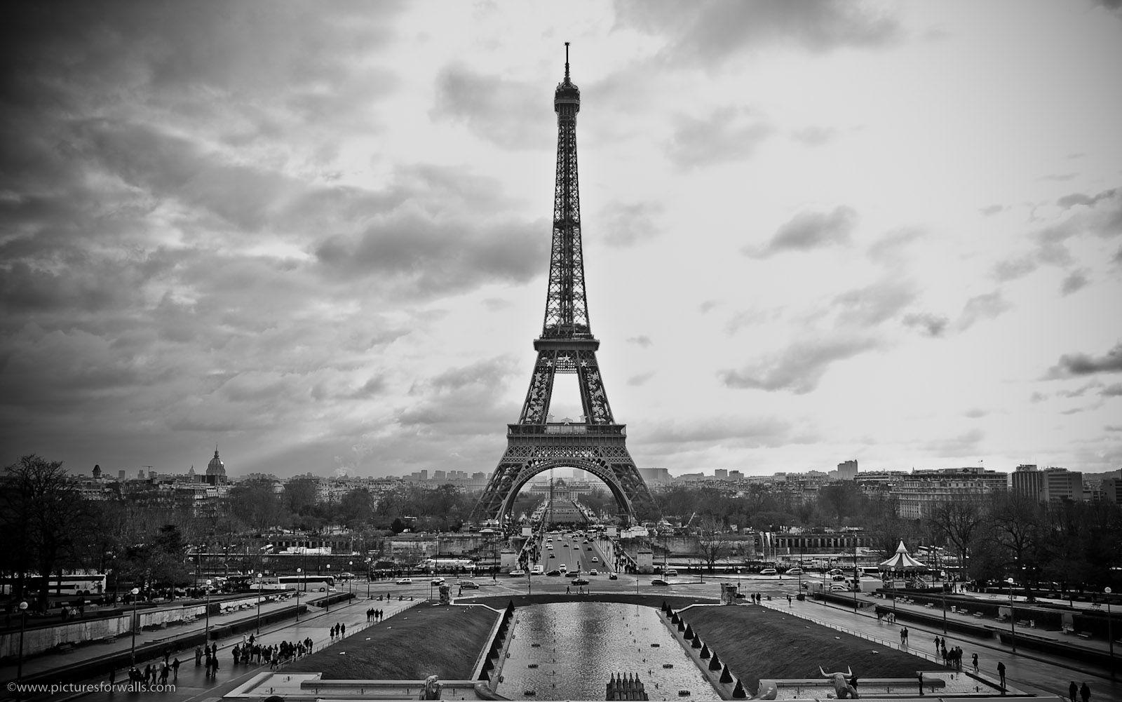 Black and White Paris Wallpaper