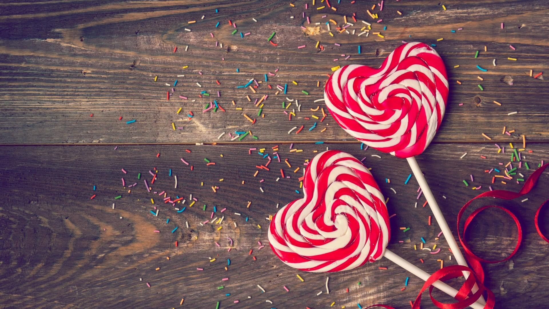Lollipops Heart Wallpaper