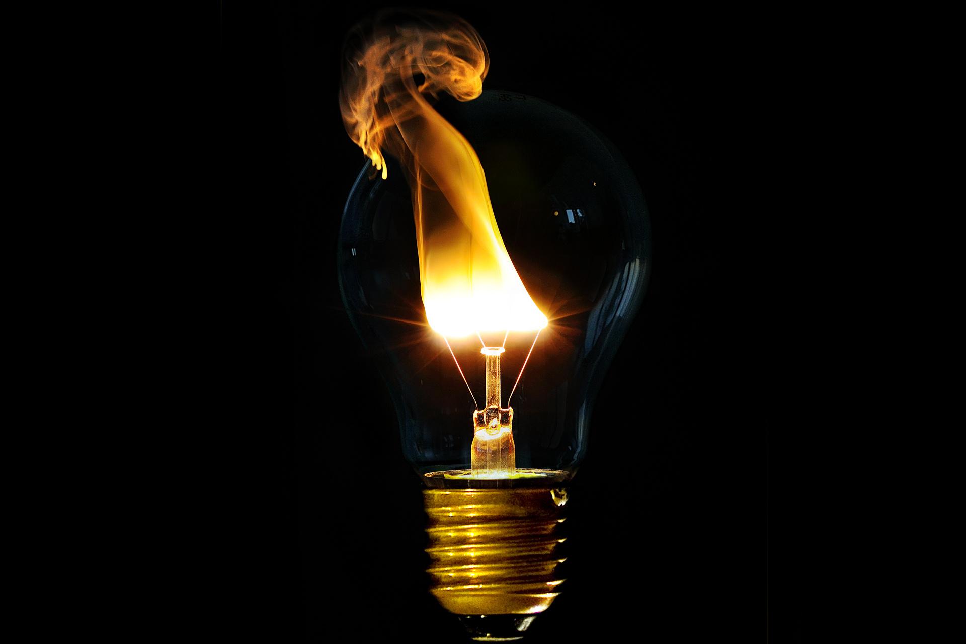 Wallpaper Incandescent, light bulb, fire, simple desktop