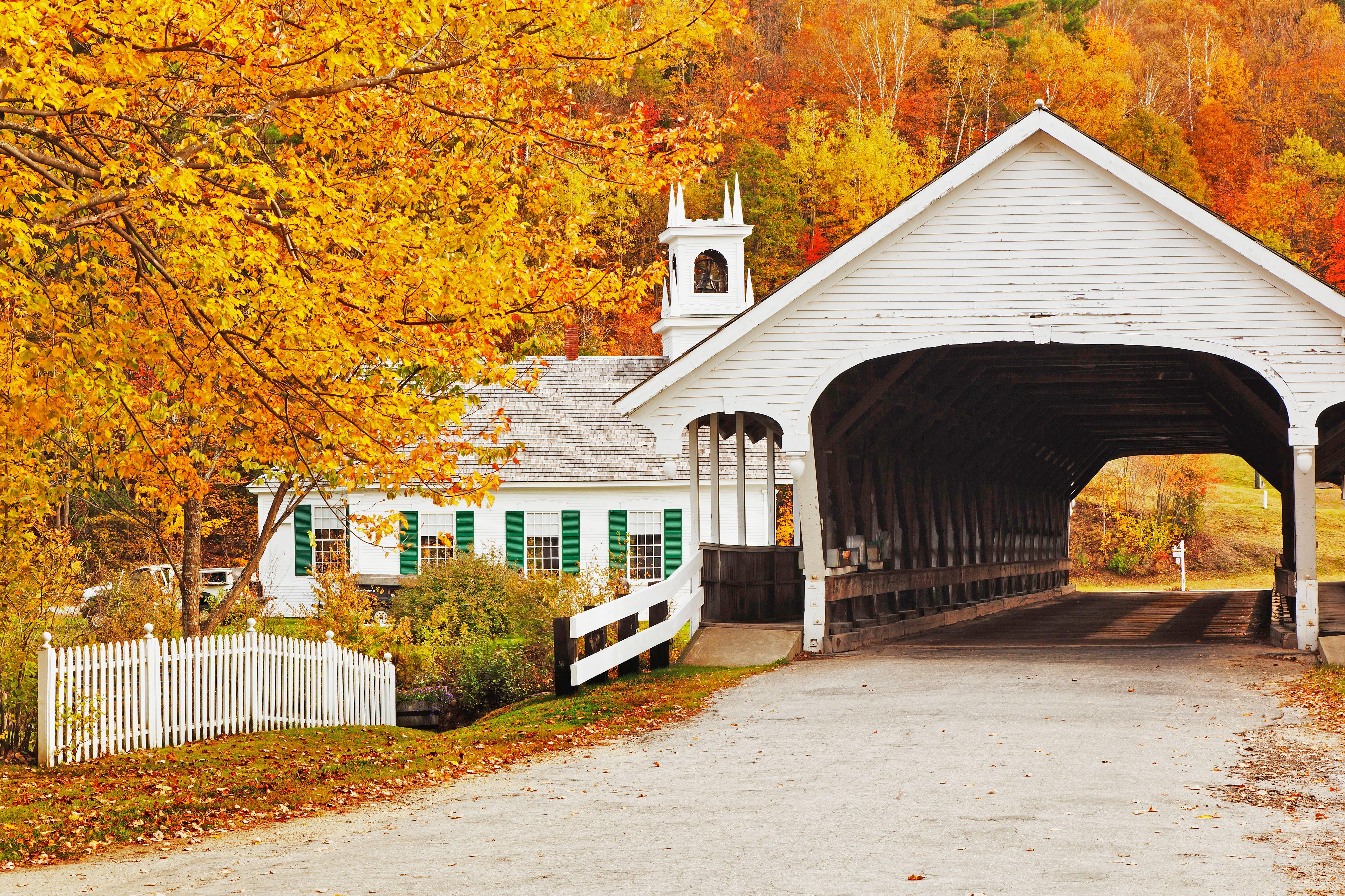 Covered Bridge In Autumn Wallpapers Wallpaper Cave