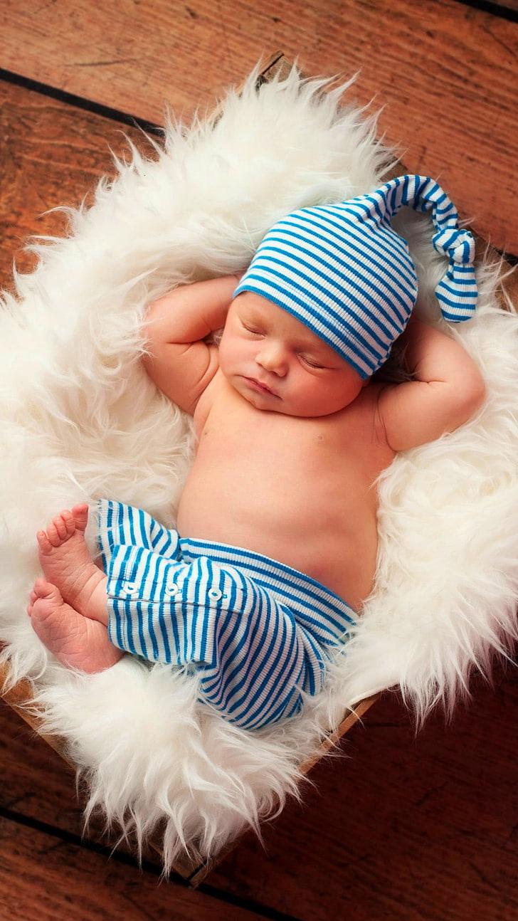 HD wallpaper: Cool Newborn Baby Sleeping, baby's blue