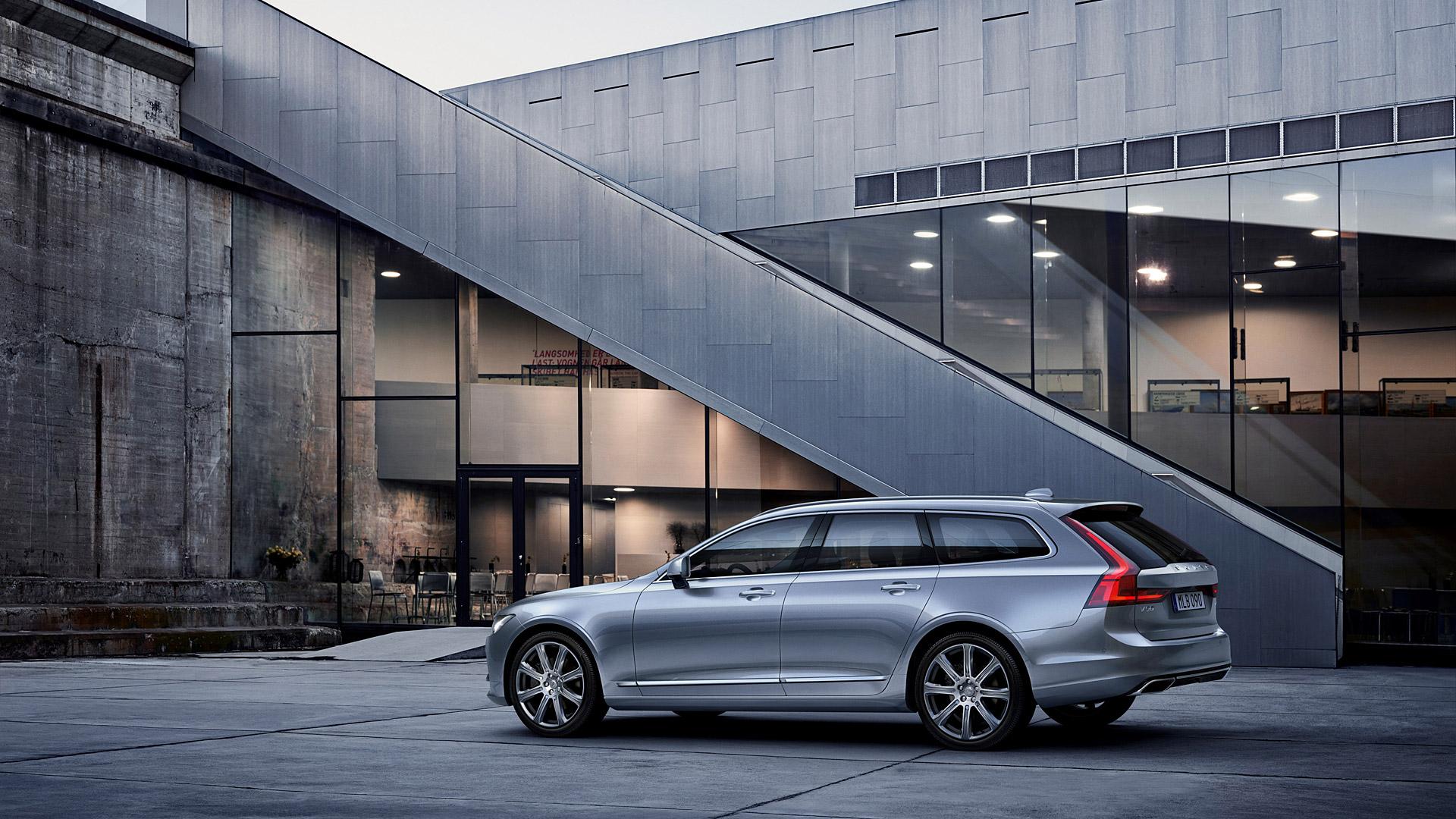 Volvo V90 Estate Wallpaper & HD Image