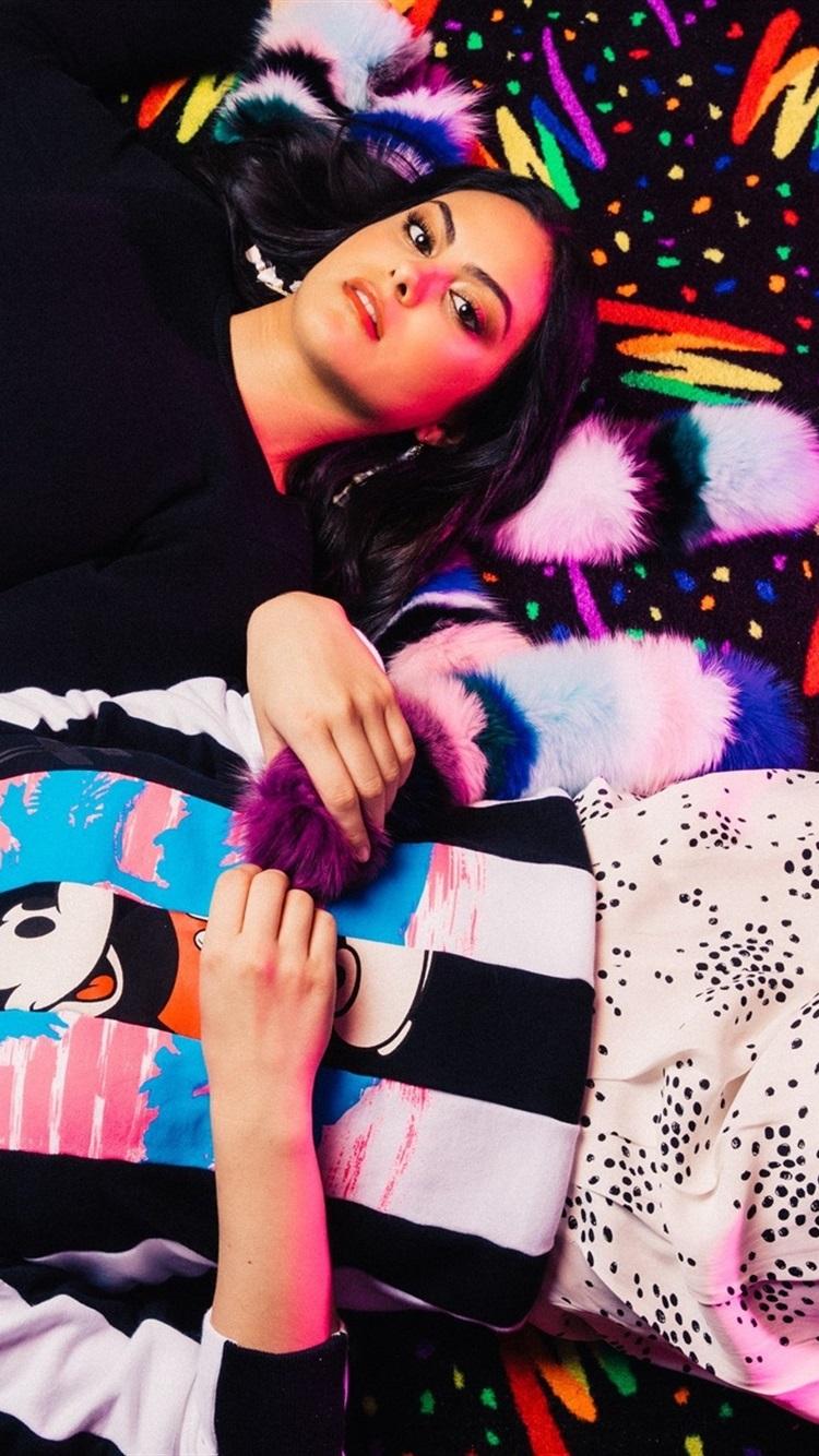 Riverdale, two girls lying on ground, TV series 750x1334