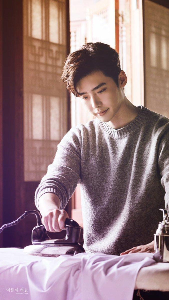 Varo + Wallpaper #Leejongsuk Cr