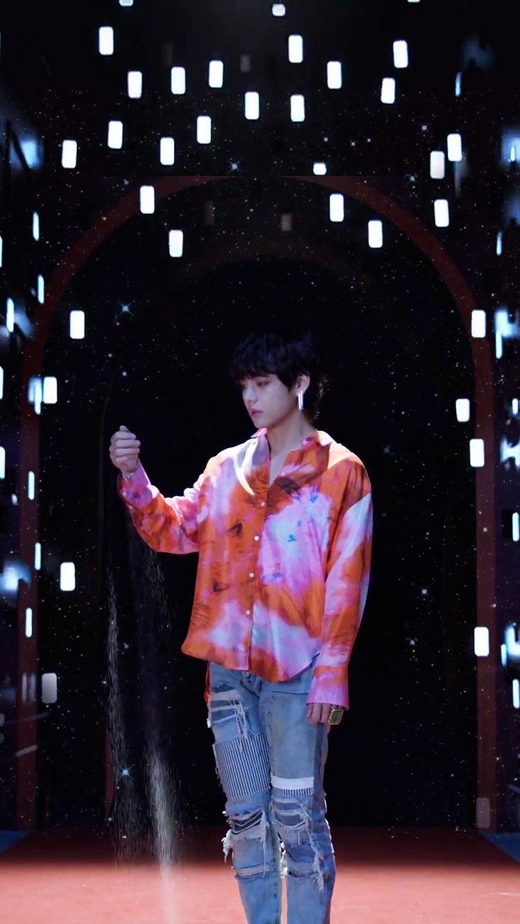 ○ MOONCHILD ○