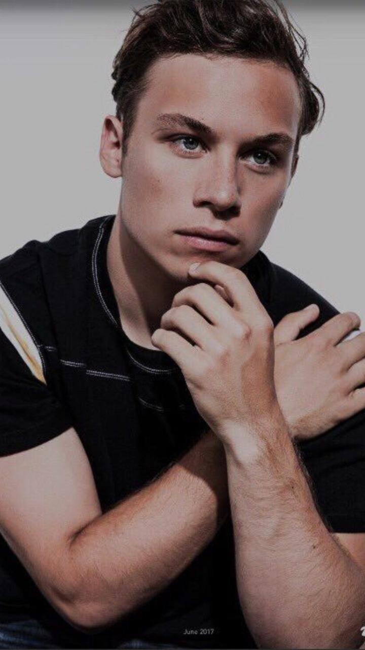 Finn Cole Wallpapers - Wallpaper Cave