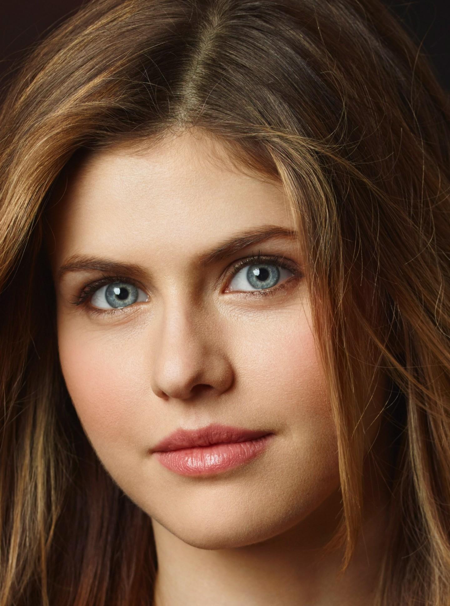 Alexandra Daddario Actress Wallpapers - Wallpaper Cave