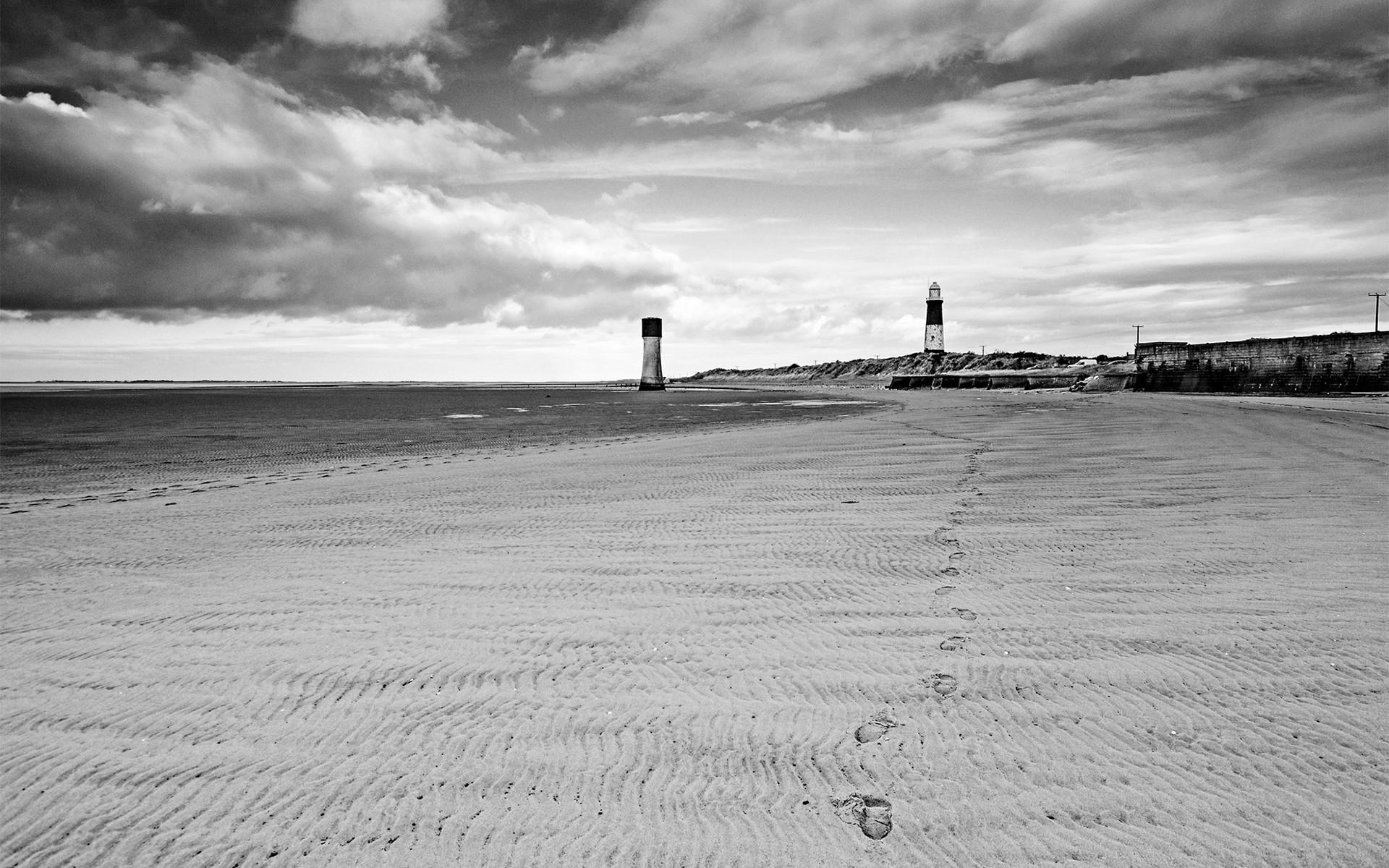 Hot Weather, sea Image, Sky, Sun, Footprints, Vacation