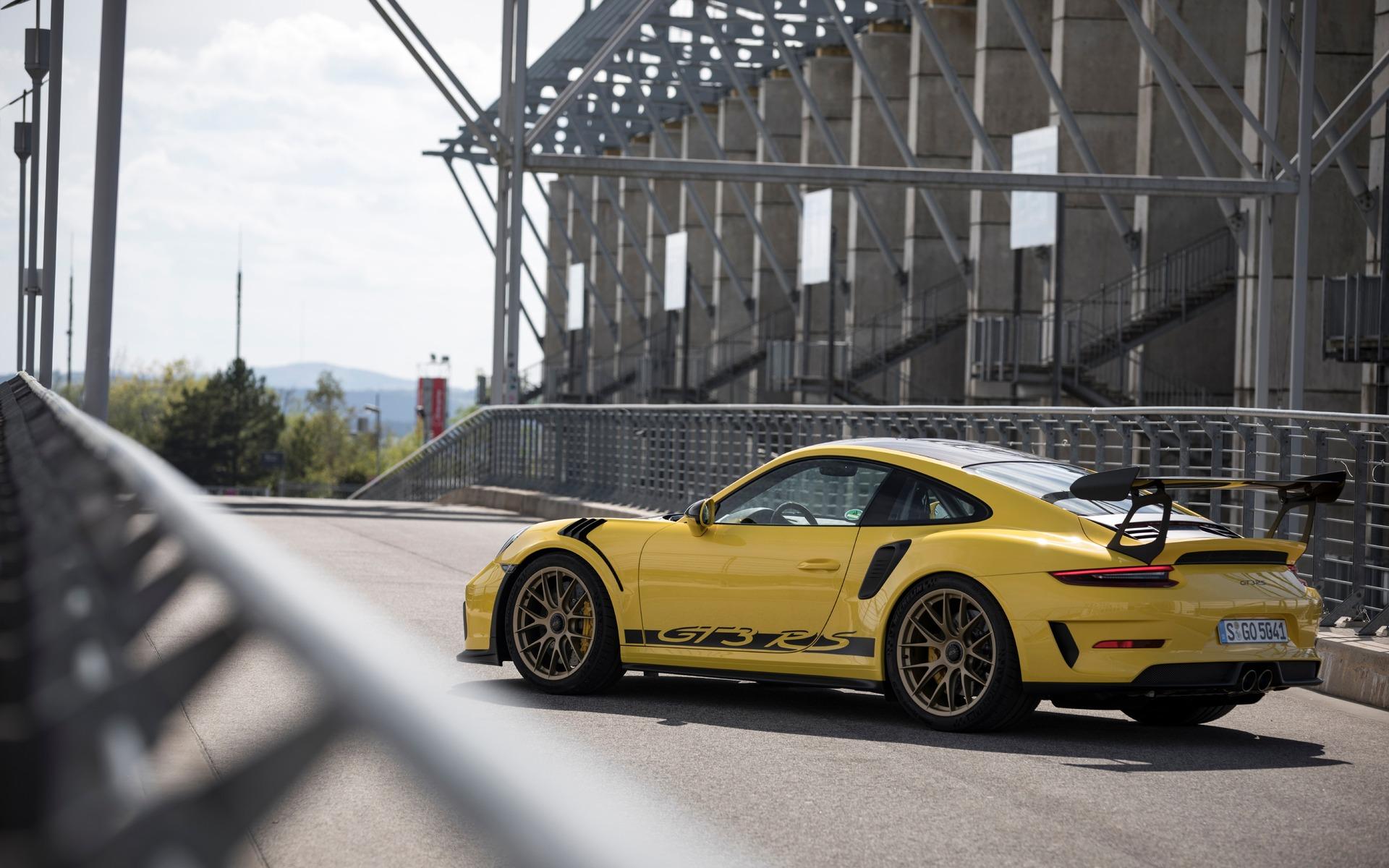 Porsche 911 GT3 RS: Track Ready