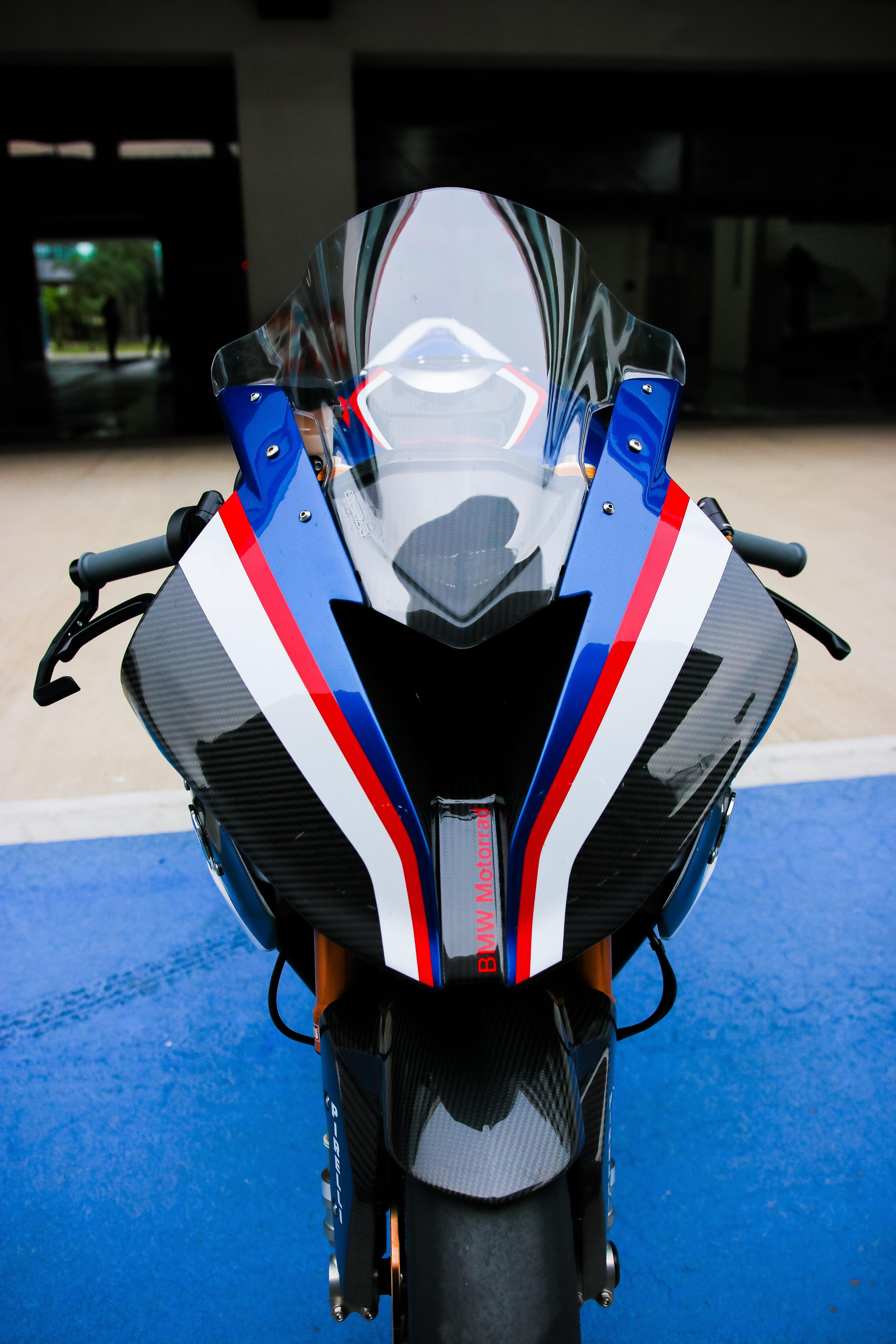 BMW HP4 RACE Day Junkies