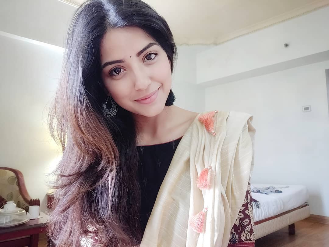 Kashmira Pardeshi (Actress) Wiki, Biography, Age, Family