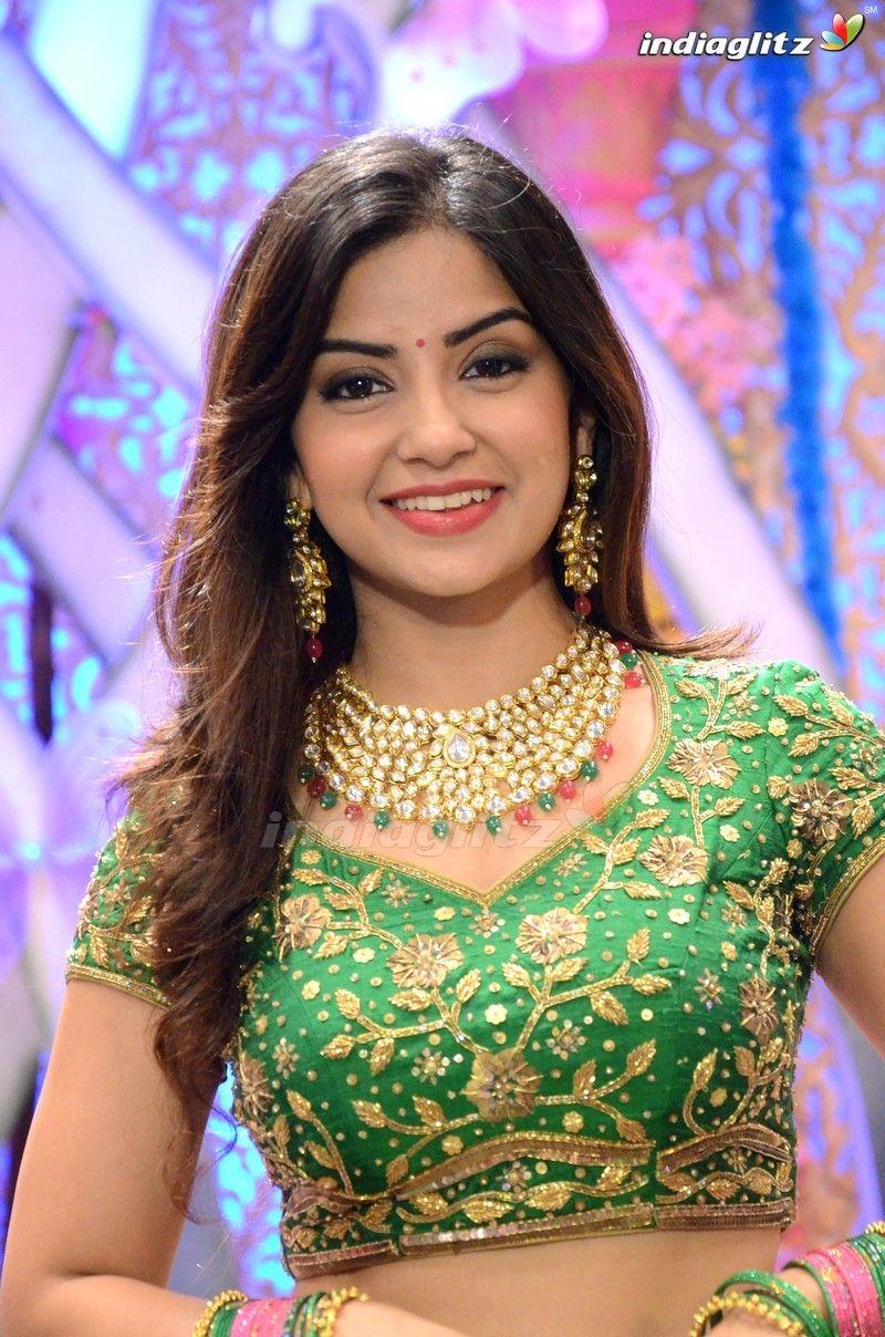 Kashmira Pardeshi. Beautiful indian women. Tamil