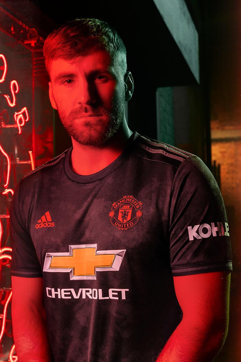 iPhone Jersey Third Manchester United 2019/2020 wallpapers