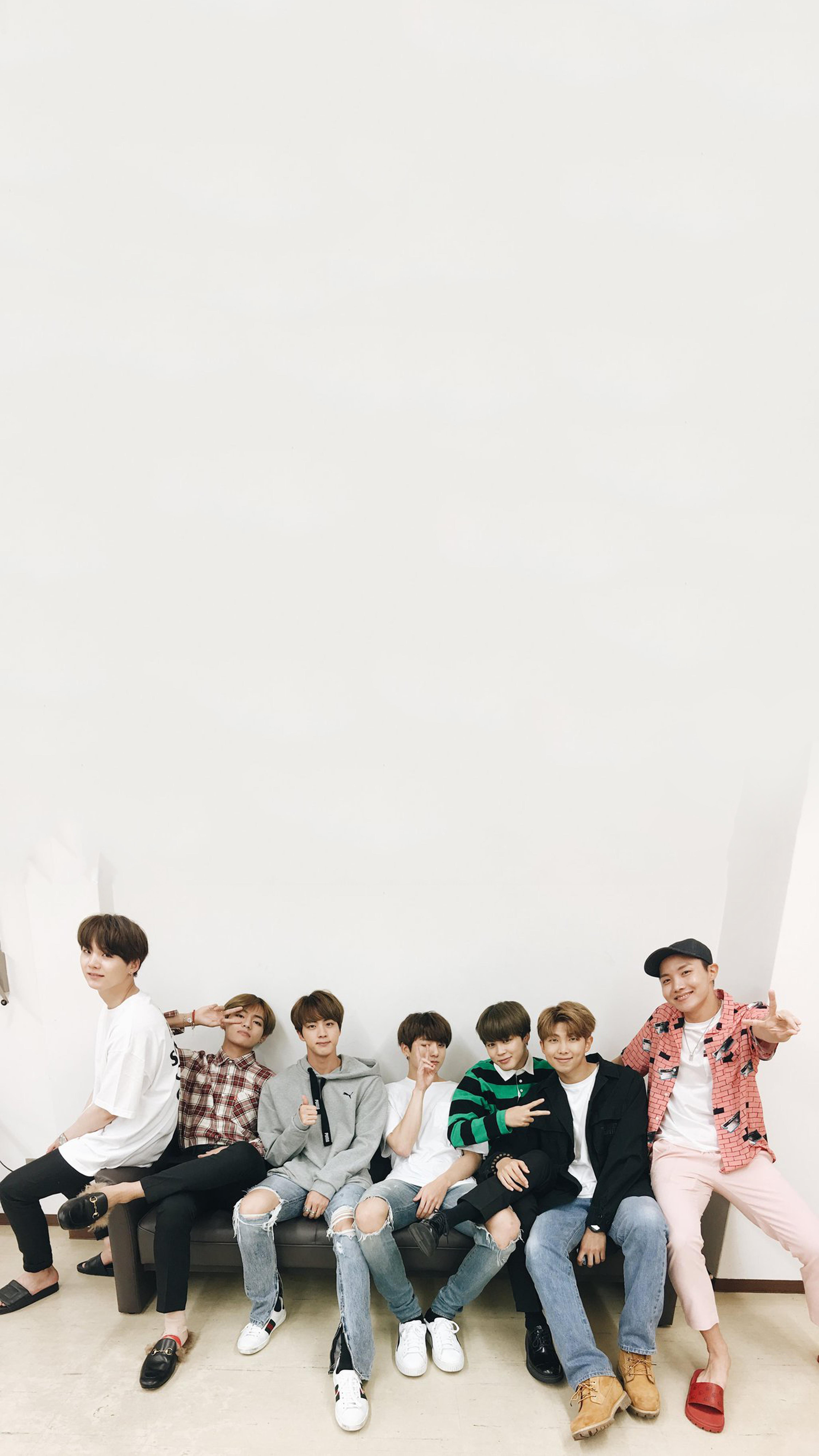 BTS ON STAGE&OFF STAGE WALLPAPERS LOCKSCREENS
