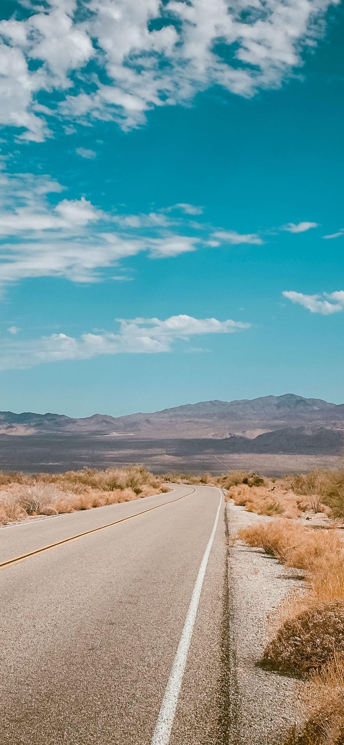 Empty Desert Road 4k iPhone XS, iPhone iPhone X