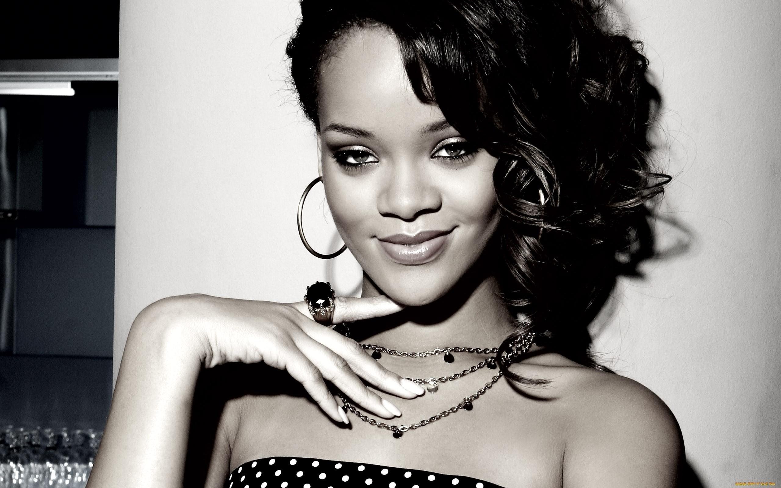 Rihanna, Girl, Hair, Singer, Black and white