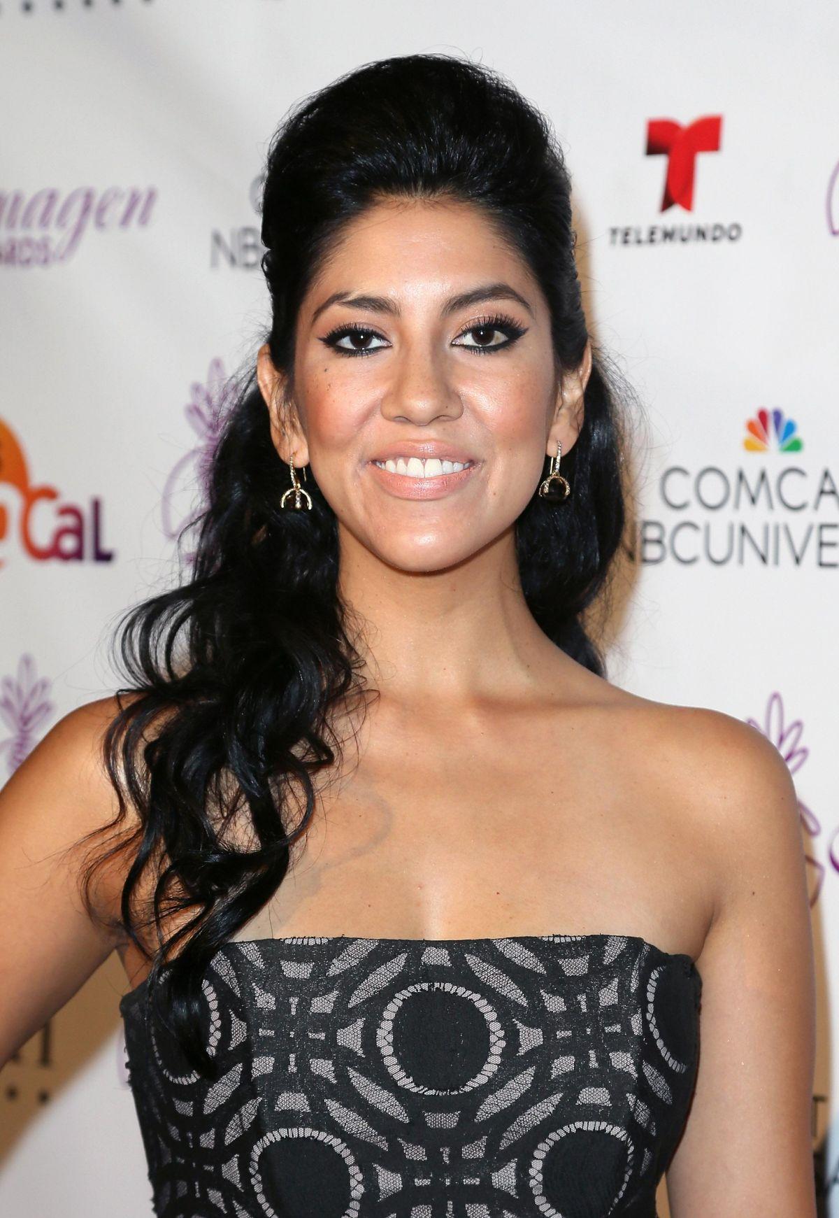 1200x1741px Stephanie Beatriz 249.69 KB