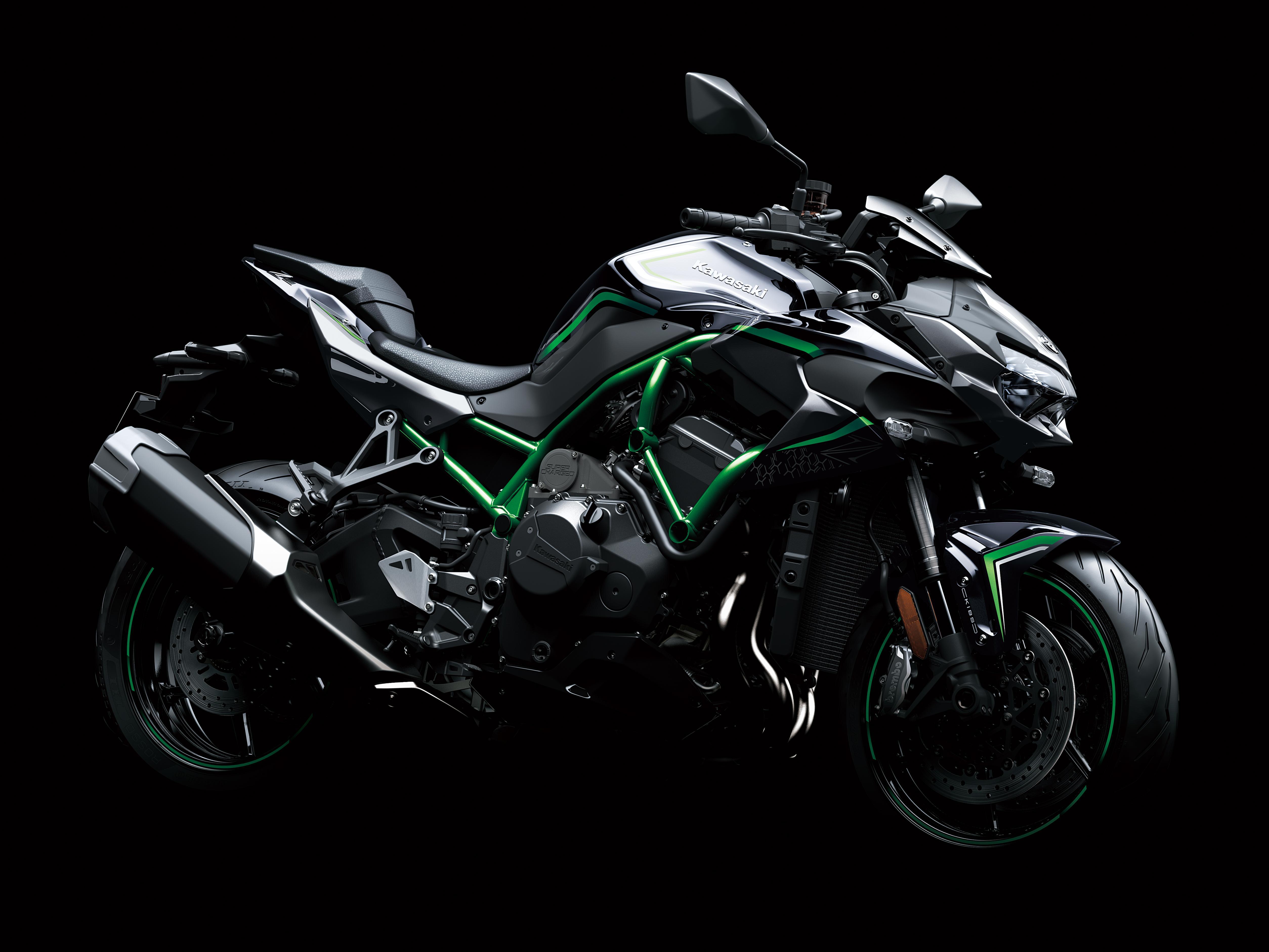Tokyo Motor Show: Kawasaki Z H2 and new W800 unveiled