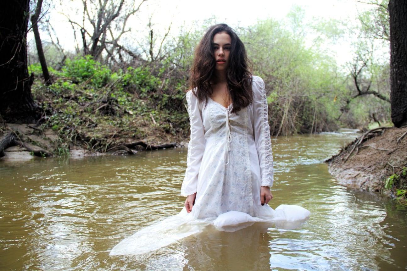 Chloe Bridges Wallpapers - Wallpaper Cave