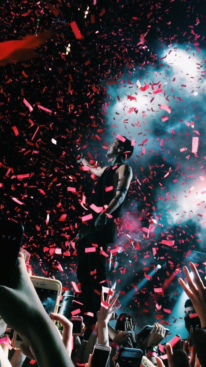 Twenty One Pilots Glowing Eyes Wallpapers Wallpaper Cave