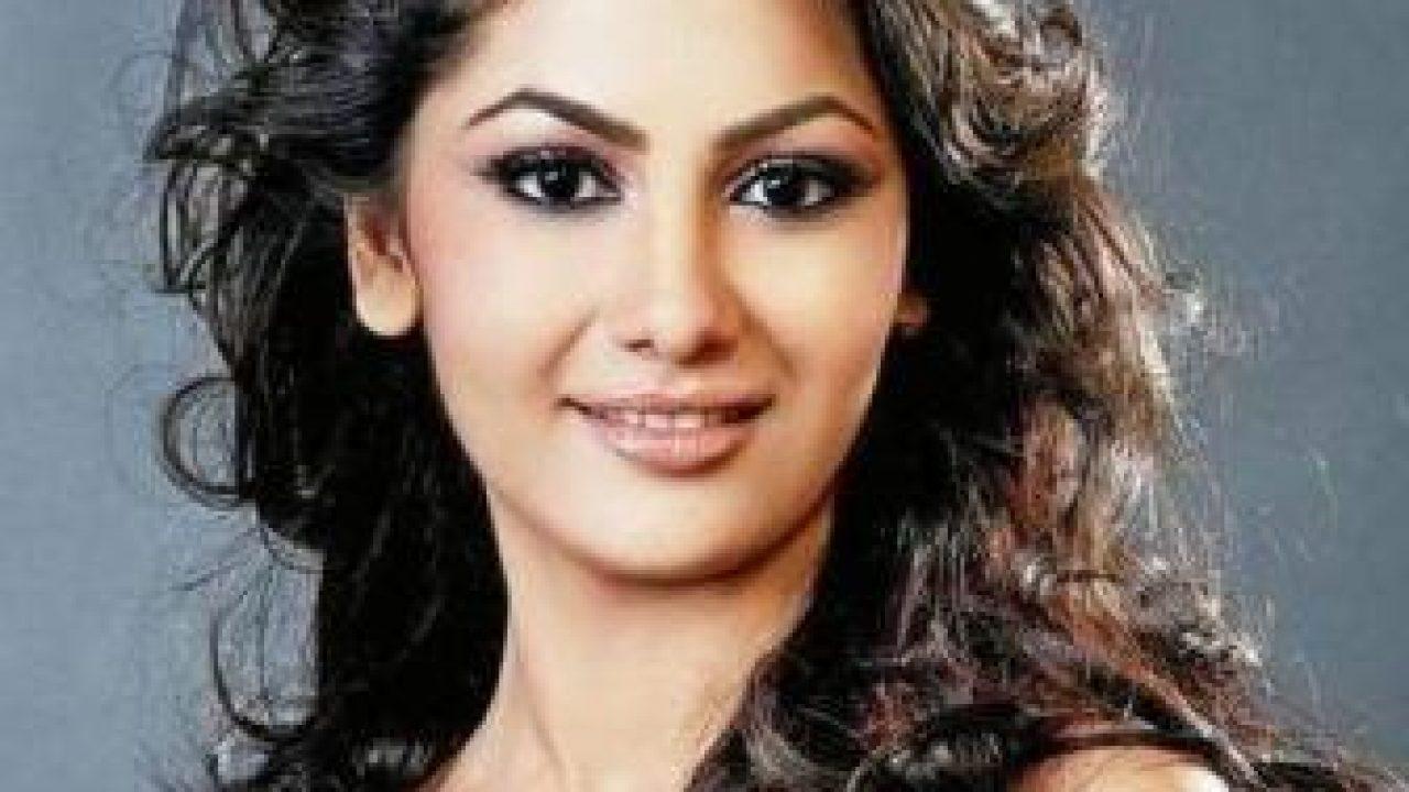 Sriti Jha, Biography, wiki, age, height, instagram, family