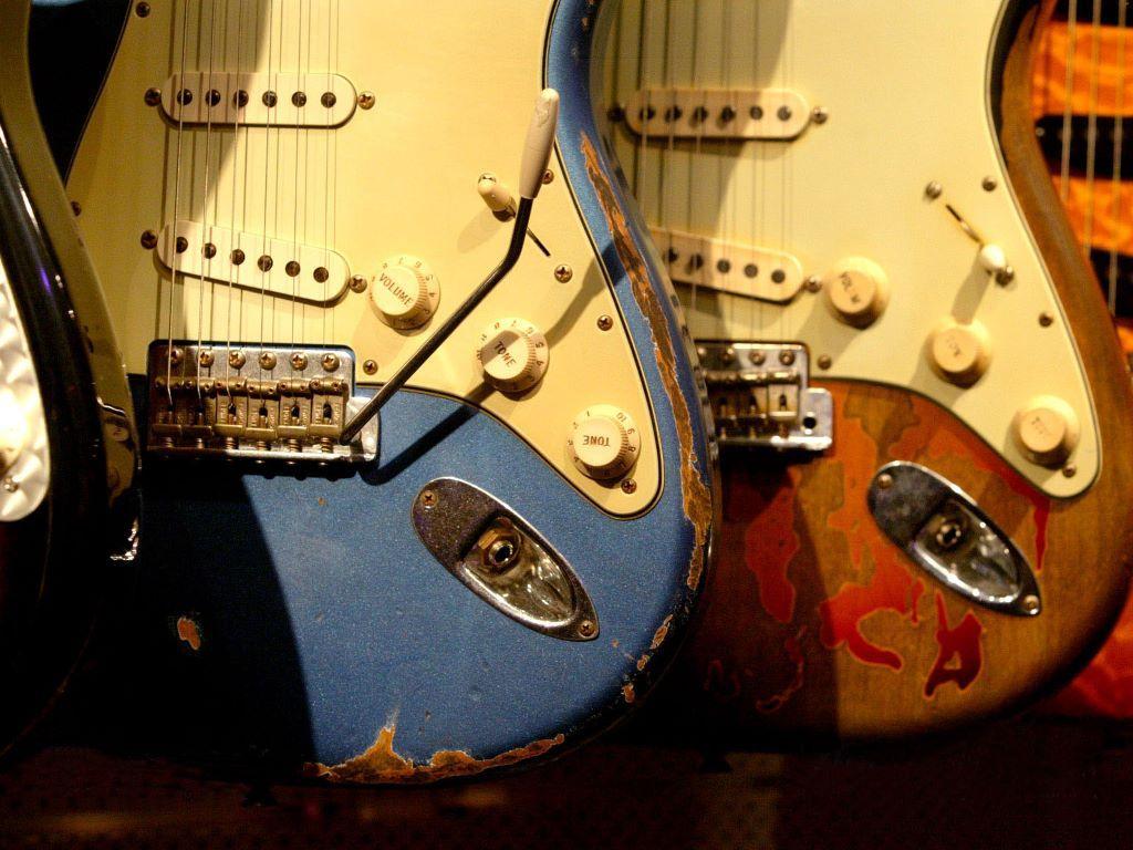 Vintage Fender Guitar Wallpaper
