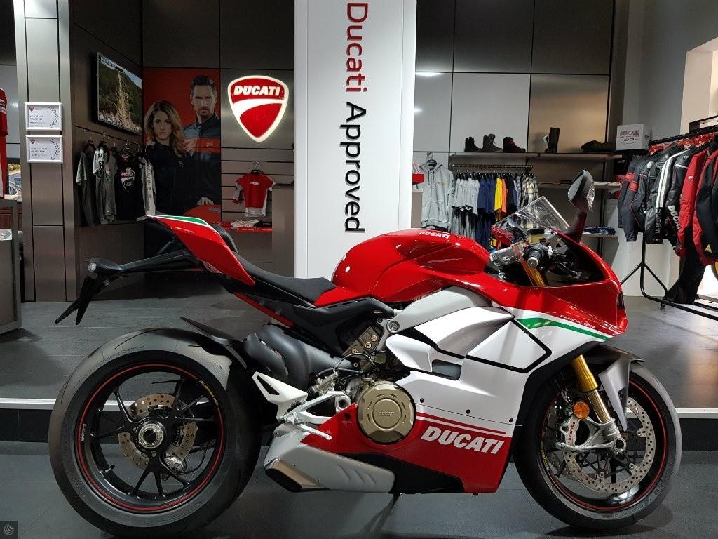 DUCATI PANIGALE V4 S in Derby and Nottingham, Nottinghamshire
