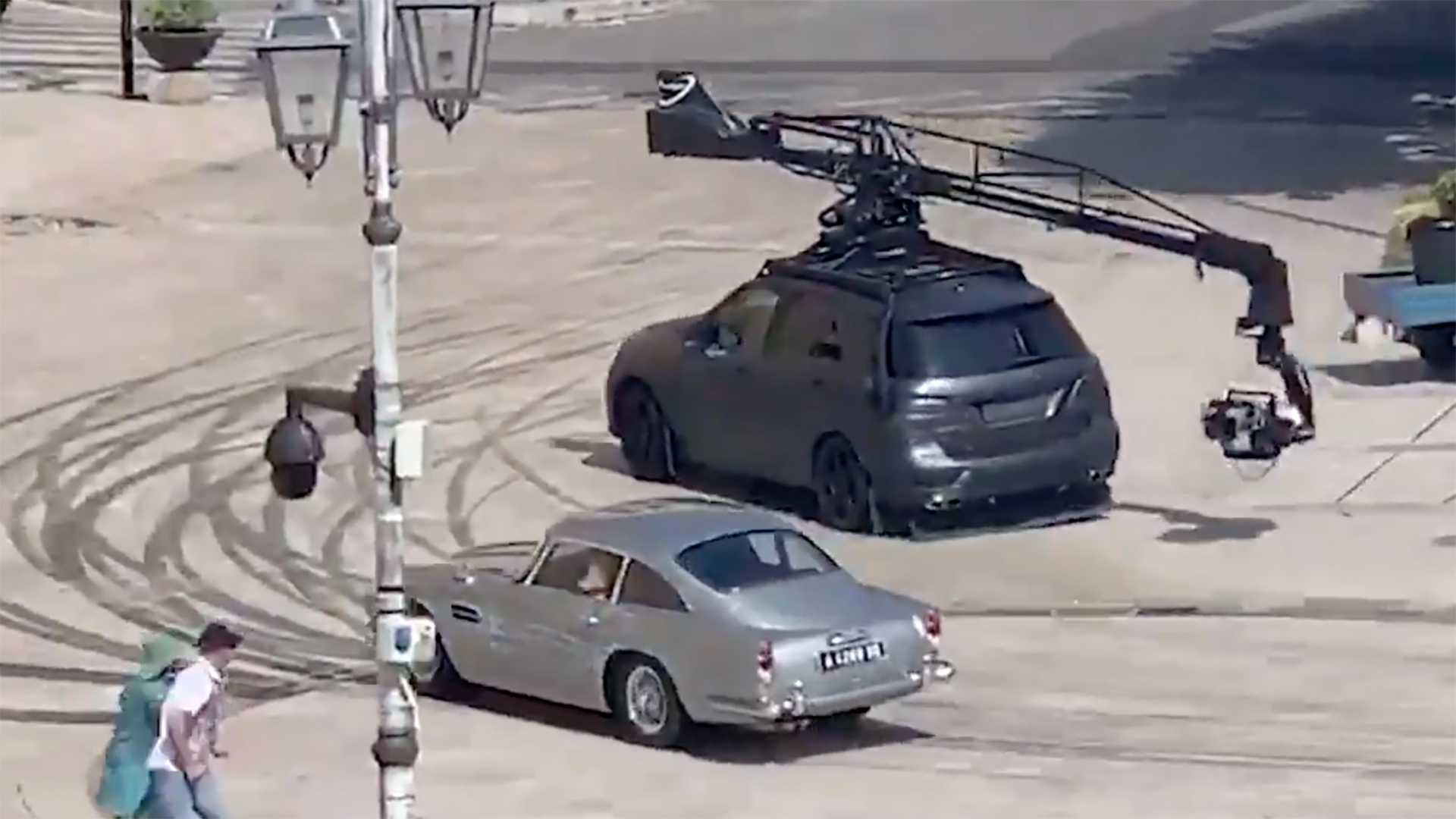Sinister Mercedes GLE Camera Car Seen Chasing DB5 On 007 Film Set
