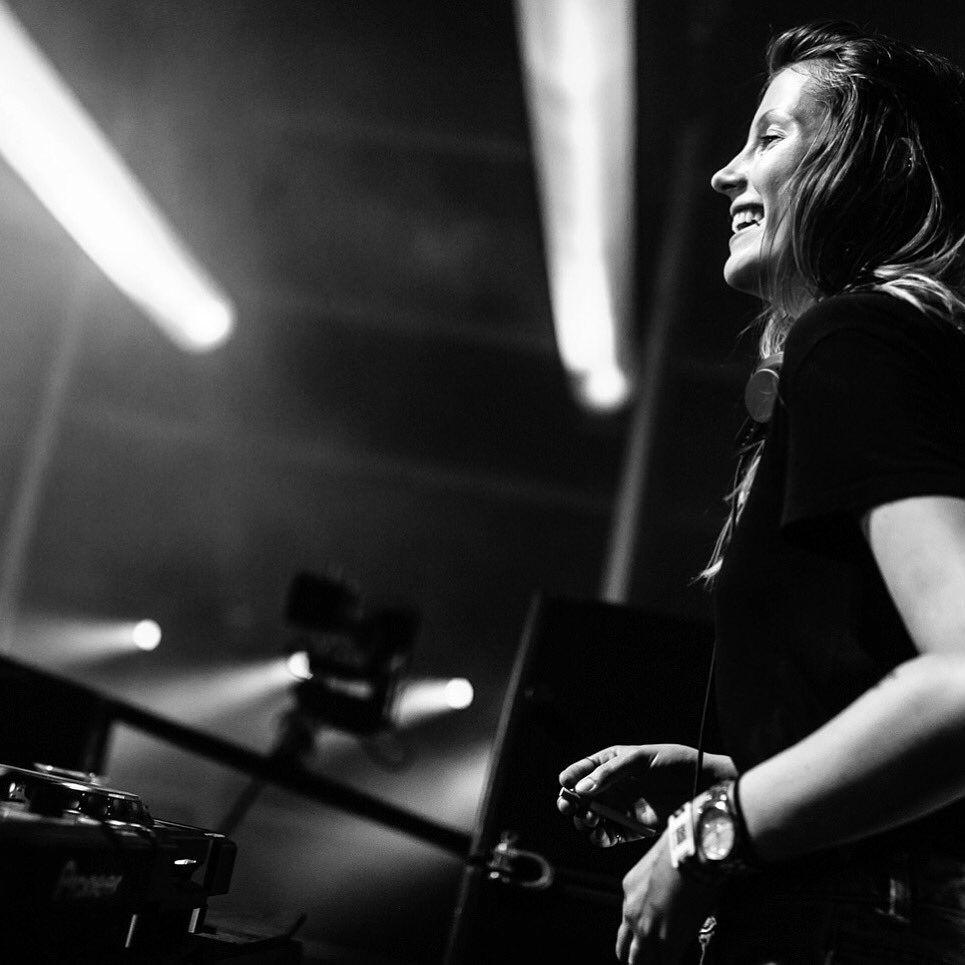 Mediatweets door Charlotte de Witte