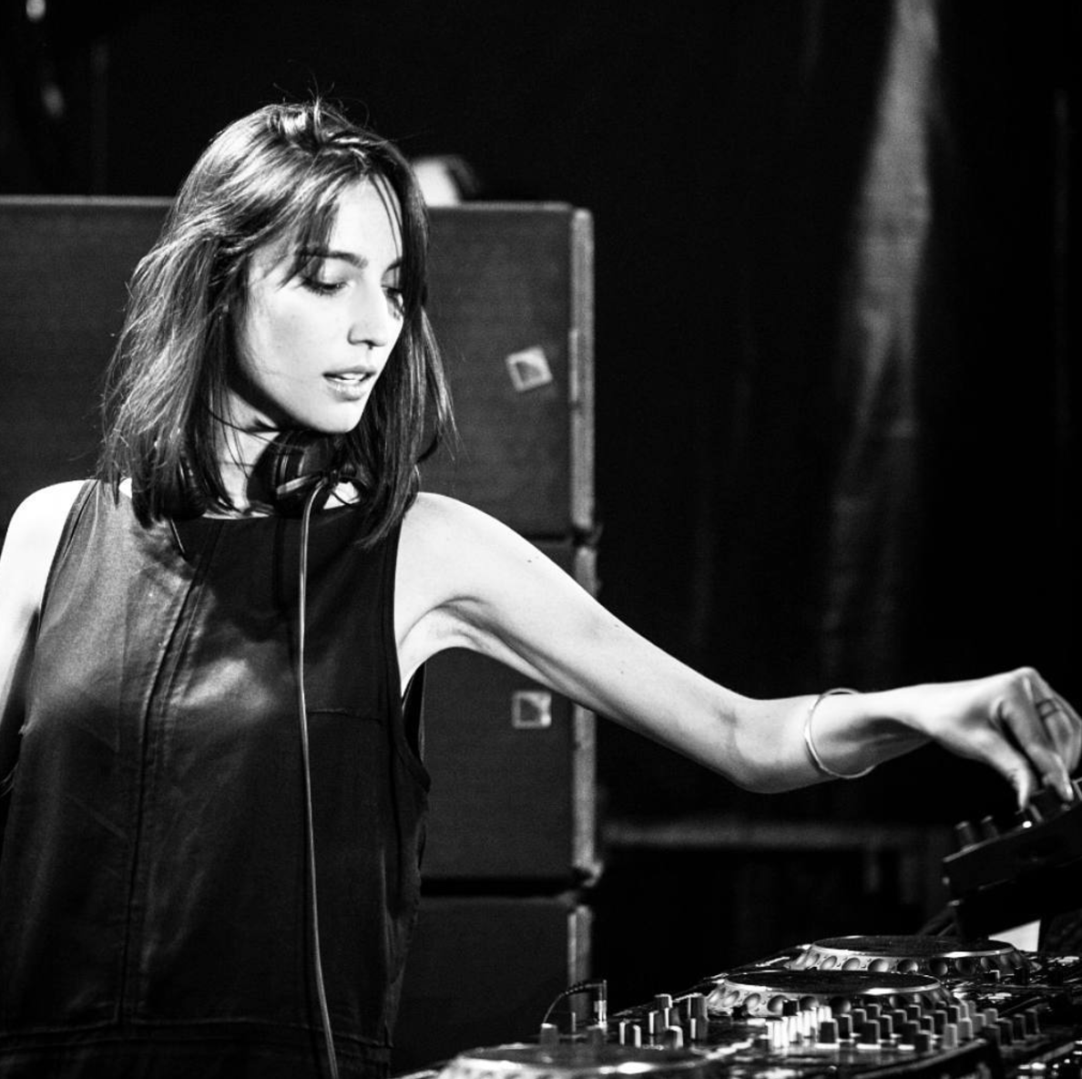 The Recommend -Amelie Lens- Electric Mode. Techno music, Dj