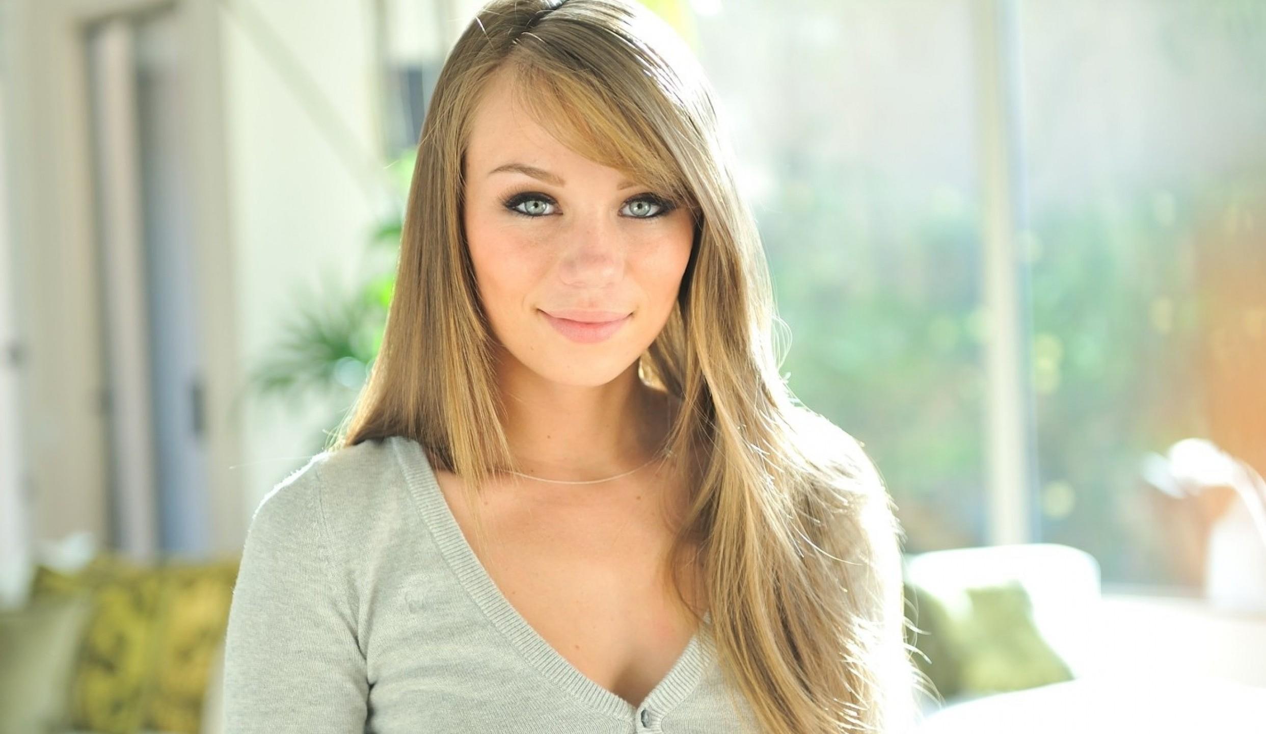capri anderson gray eyes wallpaper and background