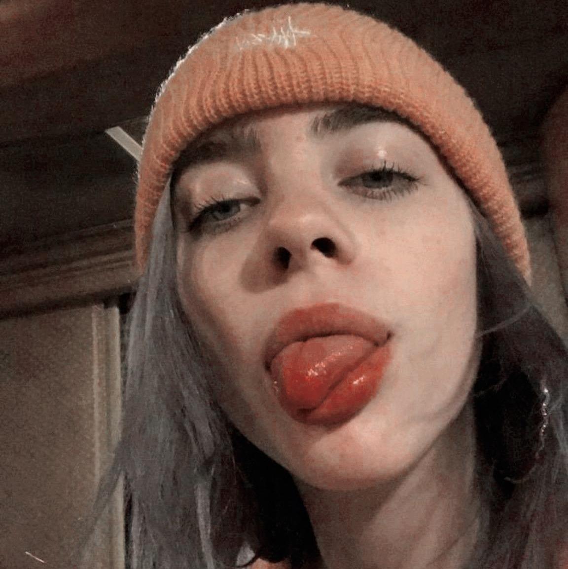 billie eilish hot selfie billie eilish hot selfie