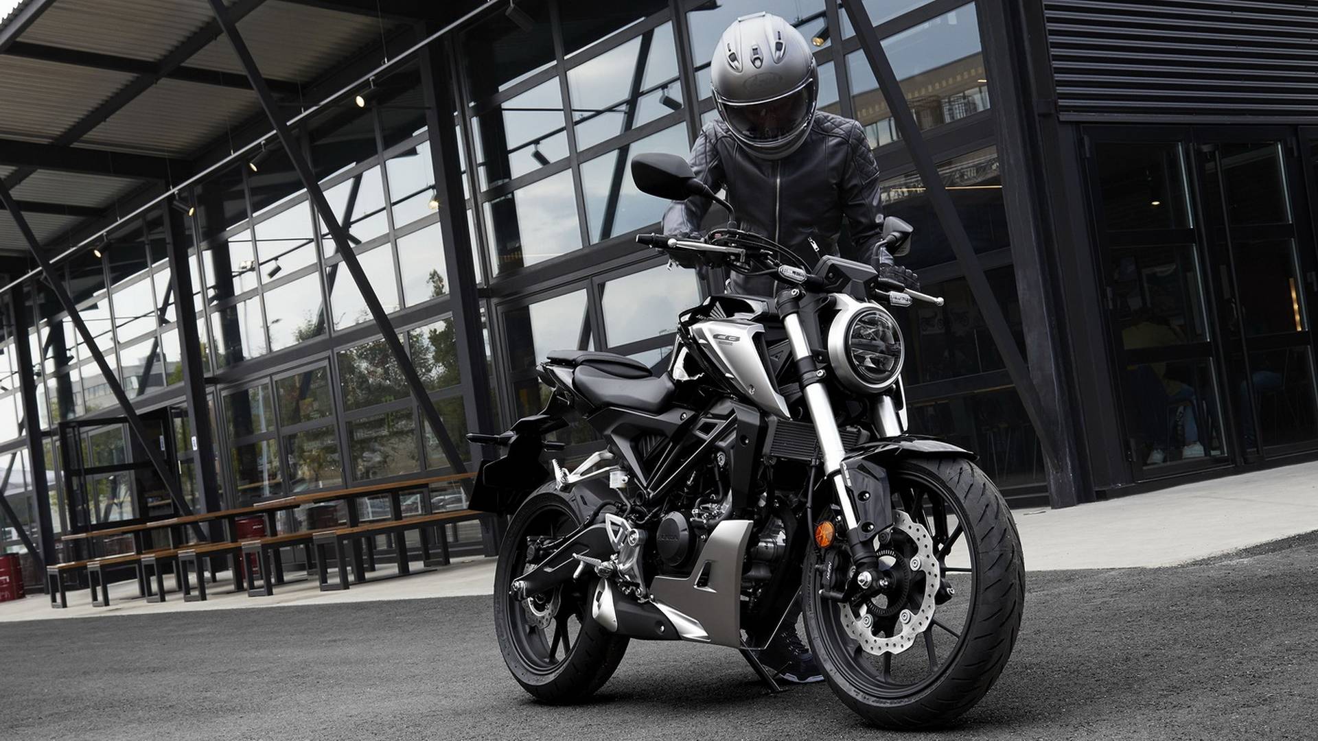 Honda CB125R 2018, la pequeña de la gama 'Neo Sports cafe'