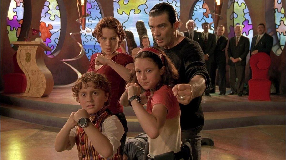 The Spy Kids have grown up to be insanely beautiful adults